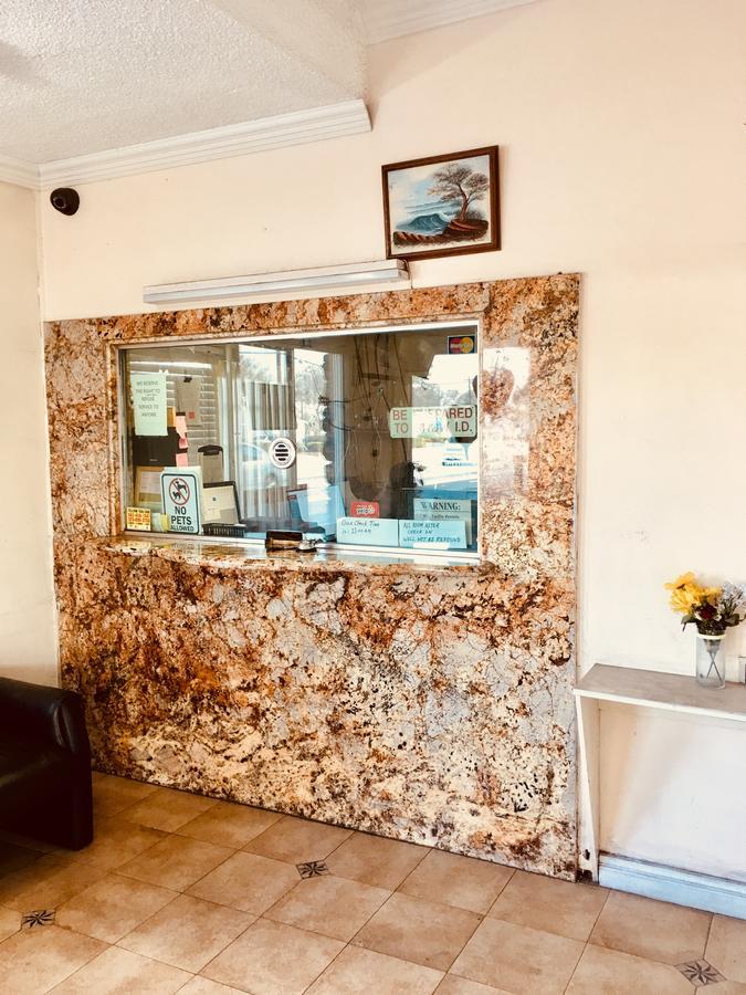 Norwalk Inn & Suites Εξωτερικό φωτογραφία