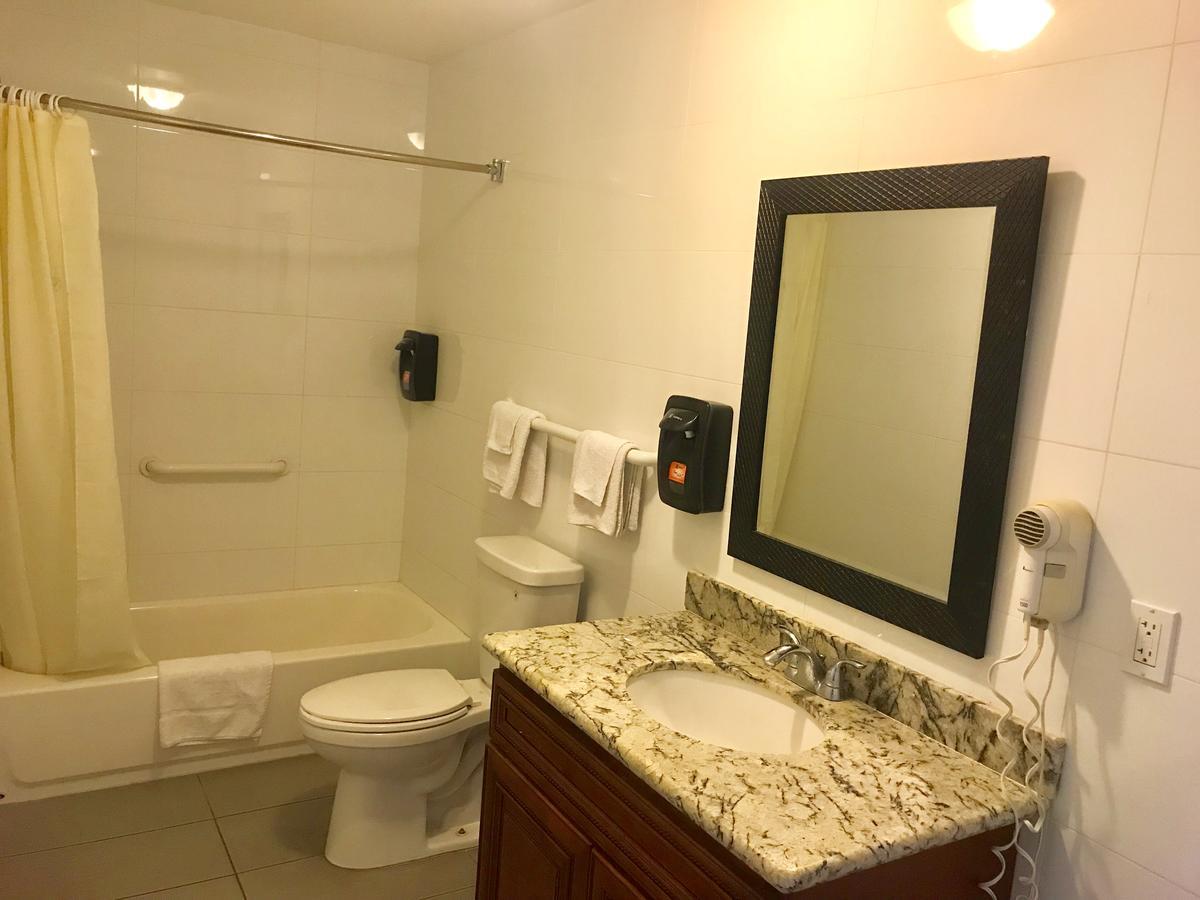 Norwalk Inn & Suites Εξωτερικό φωτογραφία