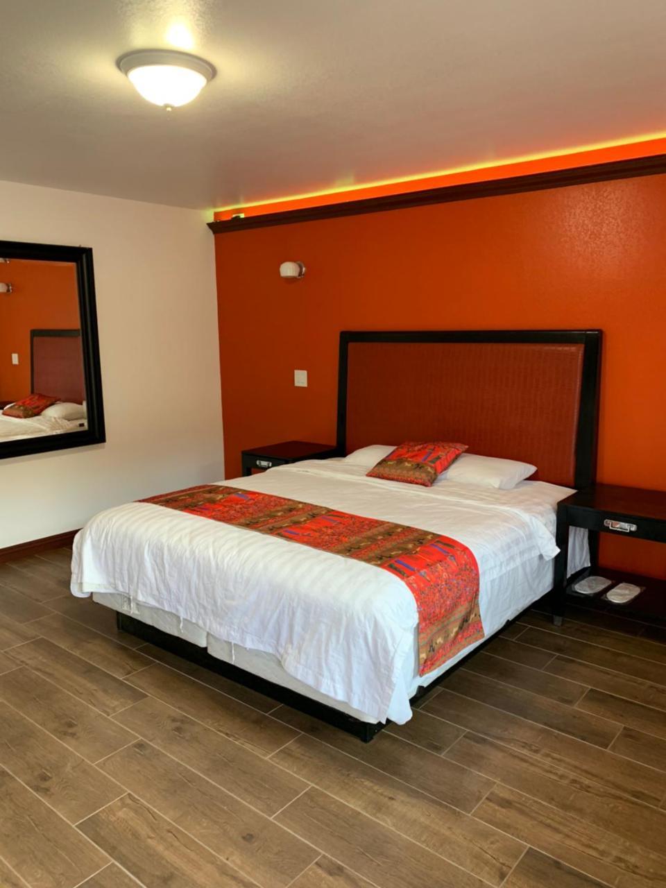 Norwalk Inn & Suites Εξωτερικό φωτογραφία